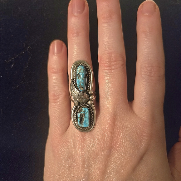 Jewelry - 70s Southwest Turquoise & Sterling Silver Statement Ring